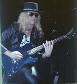 Mark Kendall, Great White, Fredericton, New Brunswick, Canada, 1990, Alice Cooper / Great White on Jan 11, 1990 [529-small]