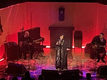 Imelda May / Jawbone on Apr 9, 2025 [249-small]