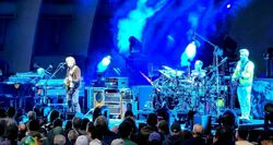 Phish on Apr 27, 2025 [376-small]