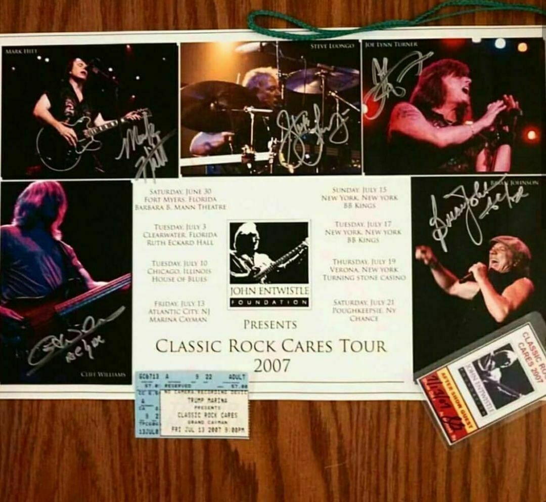 Cliff Williams Concert Photos | Concert Archives