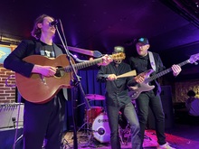Eric Hutchinson on May 2, 2024 [239-small]