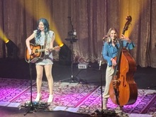 Molly Tuttle & Golden Highway / Two Runner / Molly Tuttle on Nov 16, 2024 [477-small]