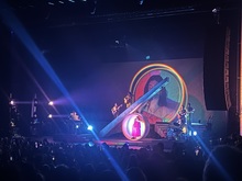 Lorde / Remi Wolf on Apr 5, 2022 [901-small]