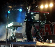 Blaqk Audio ~ Jade Puget, tags: Blaqk Audio, Irvine, California, United States, Verizon Wireless Amphitheater - Irvine - Bambooze left on Apr 6, 2008 [016-small]