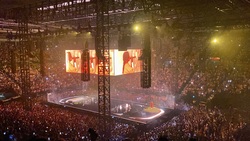 Billie Eilish / Ashnikko on Mar 5, 2025 [728-small]
