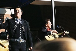 The Son de Mariachi Band / Maru Montero Dance Troupe on May 5, 2011 [993-small]