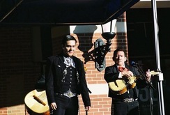 The Son de Mariachi Band / Maru Montero Dance Troupe on May 5, 2011 [994-small]