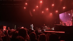 Bryan Adams on May 11, 2025 [464-small]