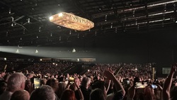 Bryan Adams on May 11, 2025 [465-small]