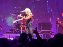 Amyl and the Sniffers / Sheer Mag on May 13, 2025 [785-small]