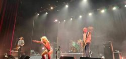 Amyl and the Sniffers / Sheer Mag on Apr 12, 2025 [853-small]