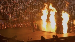 Billie Eilish / Tom Odell on May 2, 2025 [827-small]