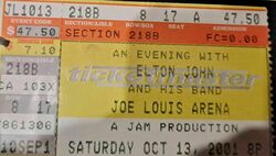 Elton John on Oct 13, 2001 [380-small]