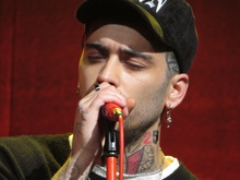 ZAYN / LAPD on Nov 29, 2024 [995-small]