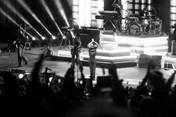Niall Horan / Del Water Gap / gina miles on Jul 26, 2024 [911-small]