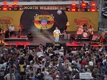 Jake Owen on May 17, 2025 [643-small]