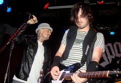 Benji Madden (guest) &
Apop’s Brandon Smith, tags: Apoptygma Berzerk, Los Angeles, California, United States, Crowd, Knitting Factory Hollywood - Main Stage - Apoptygma Berzerk / The Surrender / Aerodrone on Sep 17, 2009 [776-small]