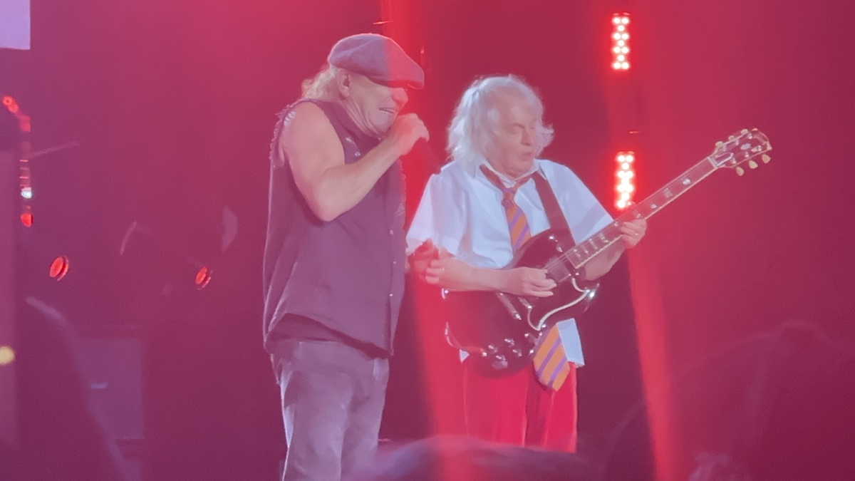 May 24, 2025: AC/DC / The Pretty Reckless at Soldier Field Chicago ...