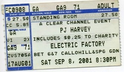 PJ Harvey on Sep 8, 2001 [698-small]
