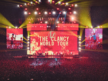 Twenty One Pilots / Balu Brigada on Apr 27, 2025 [596-small]