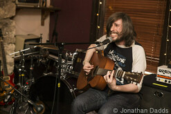 tags: Uncle Luc - The Spills / Uncle Luc / Mutiny On the Bounty / Midfield Workhorse / Johnny Foreigner on May 3, 2015 [080-small]