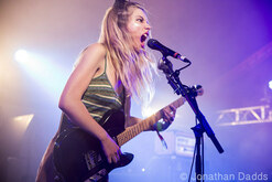 tags: Wolf Alice - Glastonbury Festival 2015 on Jun 24, 2015 [940-small]