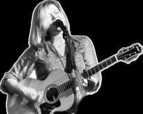 Liz Longley / Sam Robbins on Jun 8, 2025 [017-small]