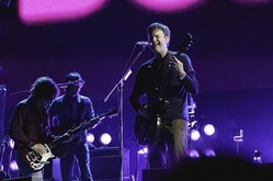 Kings Of Leon / The Sheepdogs on Oct 14, 2011 [976-small]