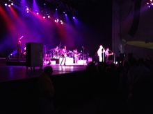 tags: Huey Lewis and The News, Huey Lewis, The Stompers, Boston, Massachusetts, United States, Leader Bank Pavilion - Huey Lewis and The News / Huey Lewis / The Stompers on Aug 28, 2013 [037-small]