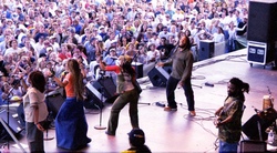 Joe Walsh / Ziggy Marley and the Melody Makers on Sep 4, 1999 [554-small]