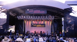 Joe Walsh / Ziggy Marley and the Melody Makers on Sep 4, 1999 [556-small]