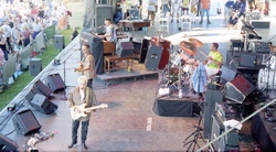 Steve Winwood / The Funky Meters on Sep 6, 1999 [579-small]