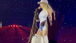 Beyoncé on May 18, 2025 [041-small]