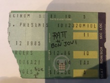 Ratt / Bon Jovi on Oct 12, 1985 [174-small]