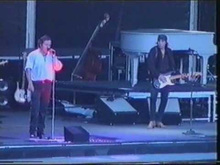 Bruce Springsteen & The E Street Band on Jun 17, 1999 [671-small]
