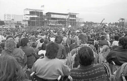 Bruce Springsteen & The E Street Band on Jul 19, 1988 [541-small]
