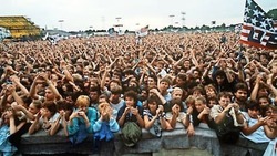 Bruce Springsteen & The E Street Band on Jul 19, 1988 [543-small]