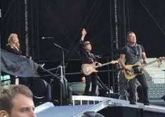 Bruce Springsteen & The E Street Band on Jun 19, 2016 [330-small]