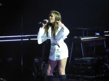 Carrie Underwood / Maddie & Tae / Runaway June on Sep 29, 2019 [717-small]