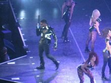 Usher / Trey Songz / Miguel on Dec 18, 2010 [621-small]