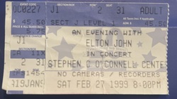 Elton John on Feb 27, 1999 [977-small]