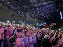 Hozier / Gigi Perez on Jun 20, 2025 [401-small]