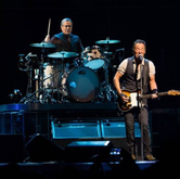 tags: Bruce Springsteen & The E Street Band - Bruce Springsteen & The E Street Band / Joe Grushecky on Sep 11, 2016 [438-small]