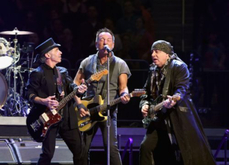 tags: Bruce Springsteen & The E Street Band - Bruce Springsteen & The E Street Band on Mar 28, 2016 [912-small]