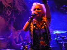 Doro on Jul 16, 2016 [830-small]