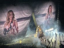 Beyoncé on May 17, 2025 [145-small]