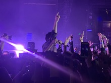Don Broco / Mike Shinoda on Nov 9, 2018 [109-small]