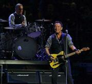 Bruce Springsteen & The E Street Band on Feb 4, 2016 [153-small]