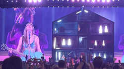 Taylor Swift / Paramore on Jul 18, 2024 [842-small]