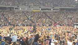 Bruce Springsteen & The E Street Band on Aug 18, 2012 [685-small]